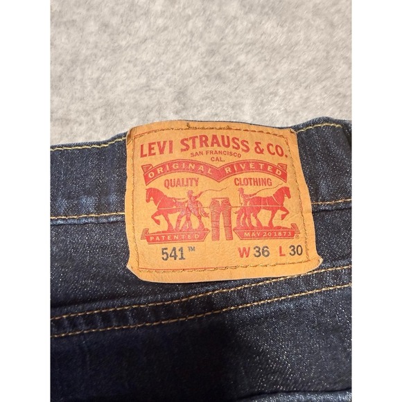 Men's Levi Strauss & Co W36 L30 Denim Riveted Jeans New Without Tags - Picture 6 of 10